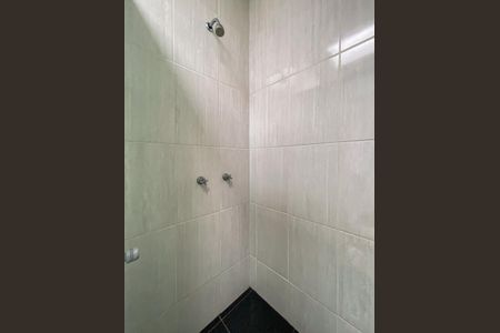 Casa à venda com 462m², 4 quartos e 2 vagas Casa à venda com 462m², 4 quartos e 2 vagasBanheiro 2