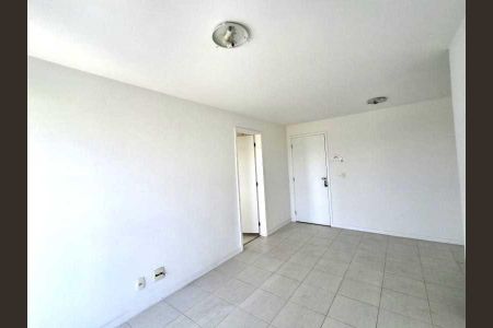 Apartamento à venda com 63m², 2 quartos e 1 vaga