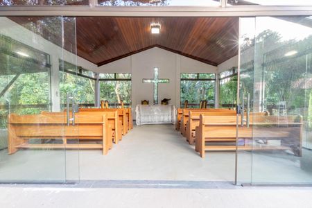 Casa de condomínio à venda com 595m², 4 quartos e 6 vagas Casa de condomínio à venda com 595m², 4 quartos e 6 vagasCapela