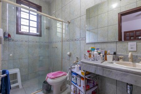 Casa de condomínio à venda com 595m², 4 quartos e 6 vagas Casa de condomínio à venda com 595m², 4 quartos e 6 vagasBanheiro