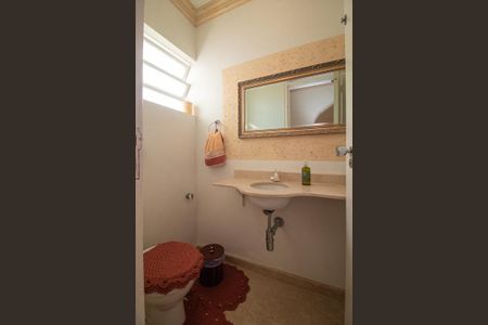 Casa de condomínio à venda com 198m², 3 quartos e 2 vagas Casa de condomínio à venda com 198m², 3 quartos e 2 vagasLavabo