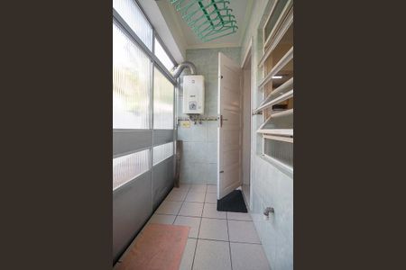 Casa de condomínio à venda com 198m², 3 quartos e 2 vagas Casa de condomínio à venda com 198m², 3 quartos e 2 vagasÁrea de serviço