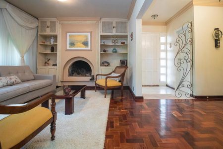 Casa de condomínio à venda com 198m², 3 quartos e 2 vagas Casa de condomínio à venda com 198m², 3 quartos e 2 vagasSala