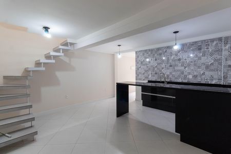 Casa à venda com 265m², 4 quartos e 2 vagas Casa à venda com 265m², 4 quartos e 2 vagasCozinha