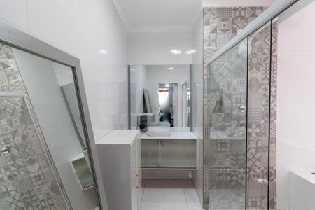Casa à venda com 265m², 4 quartos e 2 vagas Casa à venda com 265m², 4 quartos e 2 vagasBanheiro da Suíte