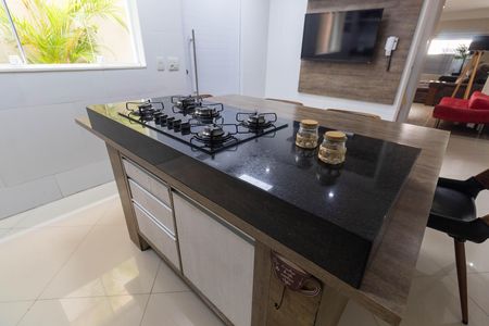 Casa à venda com 265m², 4 quartos e 2 vagas Casa à venda com 265m², 4 quartos e 2 vagasCozinha