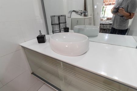 Casa à venda com 265m², 4 quartos e 2 vagas Casa à venda com 265m², 4 quartos e 2 vagasBanheiro da Suíte