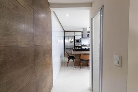 Casa à venda com 265m², 4 quartos e 2 vagas Casa à venda com 265m², 4 quartos e 2 vagasBanheiro