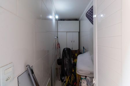 Casa à venda com 265m², 4 quartos e 2 vagas Casa à venda com 265m², 4 quartos e 2 vagasQuarto de Serviço