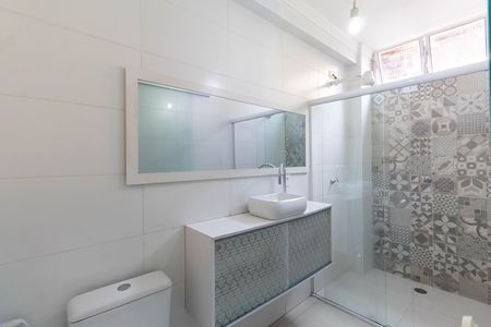 Casa à venda com 265m², 4 quartos e 2 vagas Casa à venda com 265m², 4 quartos e 2 vagasBanheiro Suíte