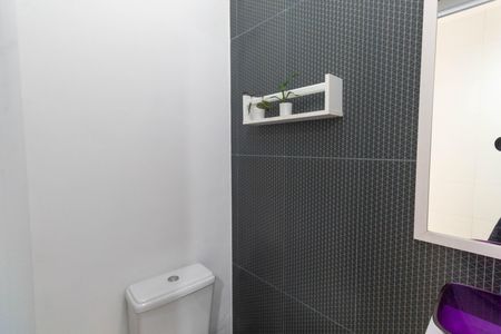 Casa à venda com 265m², 4 quartos e 2 vagas Casa à venda com 265m², 4 quartos e 2 vagasLavabo