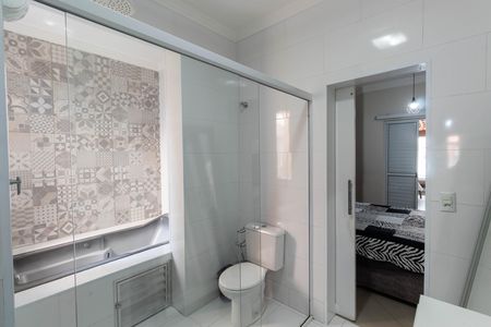 Casa à venda com 265m², 4 quartos e 2 vagas Casa à venda com 265m², 4 quartos e 2 vagasBanheiro da Suíte
