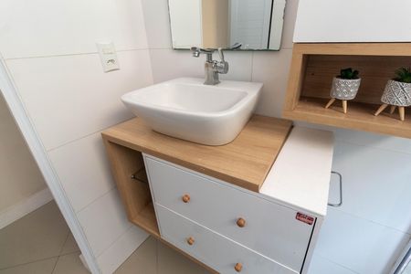 Casa à venda com 265m², 4 quartos e 2 vagas Casa à venda com 265m², 4 quartos e 2 vagasBanheiro