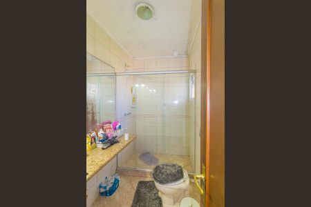 Casa para alugar com 148m², 4 quartos e 2 vagas Casa para alugar com 148m², 4 quartos e 2 vagasBanheiro da Suíte 1