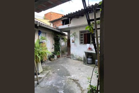 Casa à venda com 200m², 2 quartos e 1 vaga