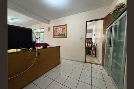 Casa à venda com 200m², 2 quartos e 1 vaga