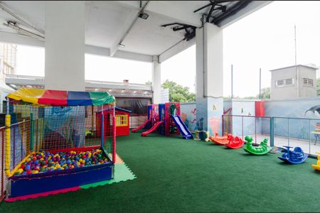 Apartamento à venda com 49m², 1 quarto e 1 vaga Apartamento à venda com 49m², 1 quarto e 1 vagaÁrea comum - Playground