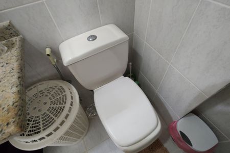 Apartamento à venda com 149m², 4 quartos e 2 vagas Apartamento à venda com 149m², 4 quartos e 2 vagasBanheiro Social 1