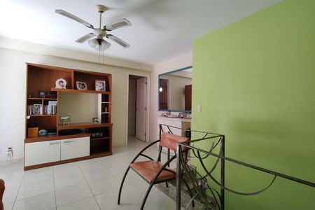 Apartamento à venda com 149m², 4 quartos e 2 vagas Apartamento à venda com 149m², 4 quartos e 2 vagasSala 2