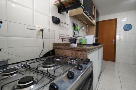 Apartamento à venda com 149m², 4 quartos e 2 vagas Apartamento à venda com 149m², 4 quartos e 2 vagasCozinha - Armários