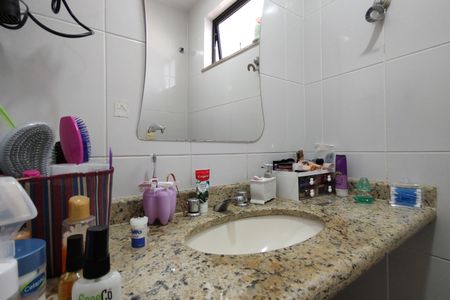 Apartamento à venda com 149m², 4 quartos e 2 vagas Apartamento à venda com 149m², 4 quartos e 2 vagasBanheiro da Suíte