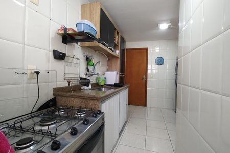 Apartamento à venda com 149m², 4 quartos e 2 vagas Apartamento à venda com 149m², 4 quartos e 2 vagasCozinha - Armários