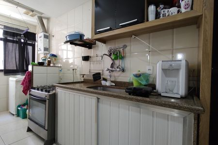 Apartamento à venda com 149m², 4 quartos e 2 vagas Apartamento à venda com 149m², 4 quartos e 2 vagasCozinha - Armários