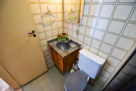 Apartamento à venda com 54m², 2 quartos e 1 vaga Apartamento à venda com 54m², 2 quartos e 1 vagaBanheiro Social