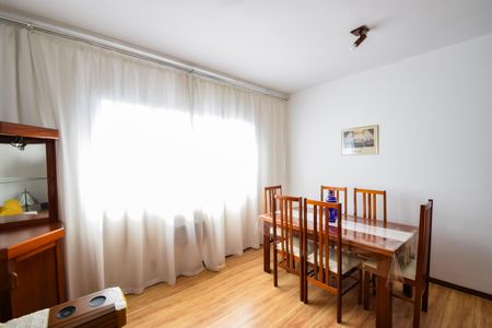 Apartamento à venda com 54m², 2 quartos e 1 vaga Apartamento à venda com 54m², 2 quartos e 1 vagaSala
