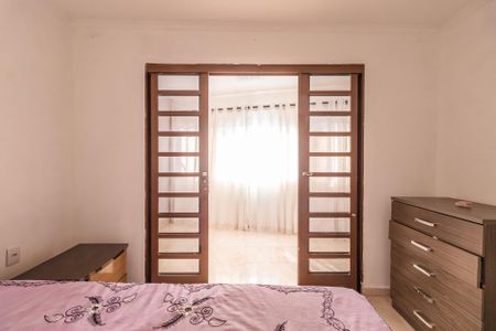 Casa à venda com 190m², 4 quartos e 1 vaga Casa à venda com 190m², 4 quartos e 1 vagaQuarto 1