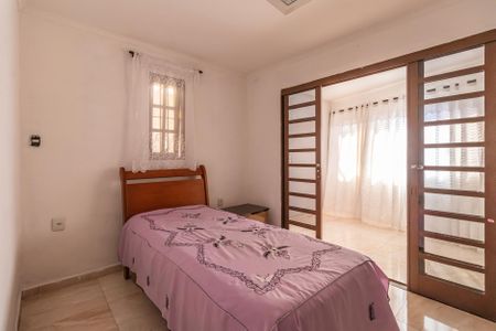 Casa à venda com 190m², 4 quartos e 1 vaga Casa à venda com 190m², 4 quartos e 1 vagaQuarto 1