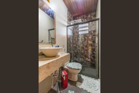Casa à venda com 190m², 4 quartos e 1 vaga Casa à venda com 190m², 4 quartos e 1 vagaBanheiro da Suíte