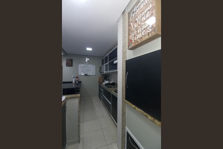 Casa à venda com 124m², 3 quartos e 2 vagas Casa à venda com 124m², 3 quartos e 2 vagasÁrea comum - Churrasqueira