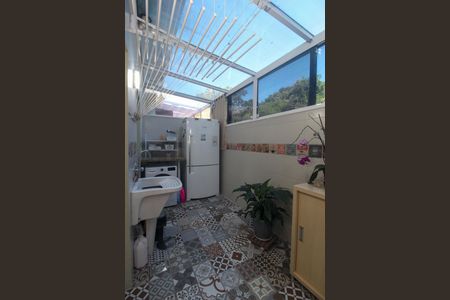 Casa à venda com 124m², 3 quartos e 2 vagas Casa à venda com 124m², 3 quartos e 2 vagasÁrea de Serviço