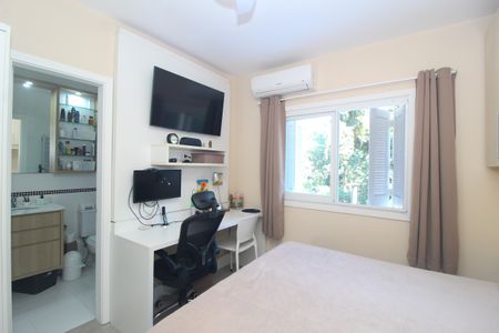 Casa à venda com 124m², 3 quartos e 2 vagas Casa à venda com 124m², 3 quartos e 2 vagasSuíte