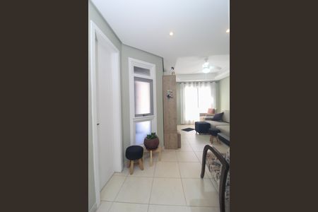 Casa à venda com 124m², 3 quartos e 2 vagas Casa à venda com 124m², 3 quartos e 2 vagasCorredor