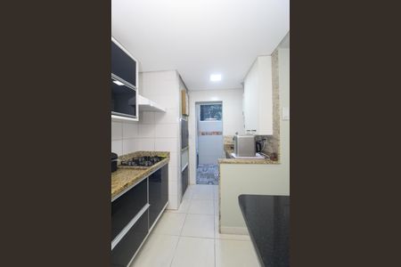 Casa à venda com 124m², 3 quartos e 2 vagas Casa à venda com 124m², 3 quartos e 2 vagasCozinha