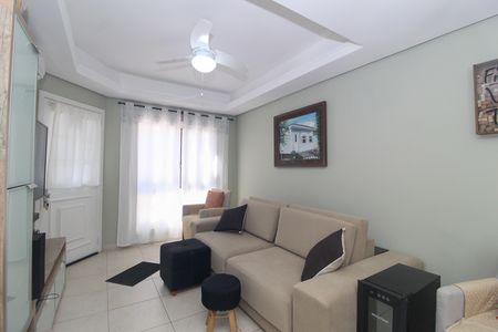 Casa à venda com 124m², 3 quartos e 2 vagas Casa à venda com 124m², 3 quartos e 2 vagasSala