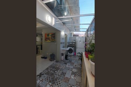 Casa à venda com 124m², 3 quartos e 2 vagas Casa à venda com 124m², 3 quartos e 2 vagasÁrea de Serviço