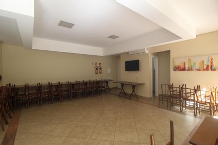 Casa à venda com 124m², 3 quartos e 2 vagas Casa à venda com 124m², 3 quartos e 2 vagasÁrea comum - Salão de festas