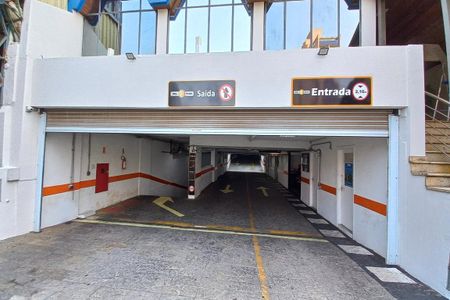 Apartamento para alugar com 47m², 1 quarto e 1 vaga Apartamento para alugar com 47m², 1 quarto e 1 vagaGaragem