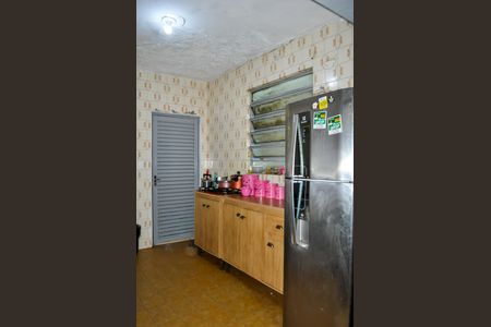 Casa à venda com 199m², 5 quartos e 4 vagas Casa à venda com 199m², 5 quartos e 4 vagasCozinha