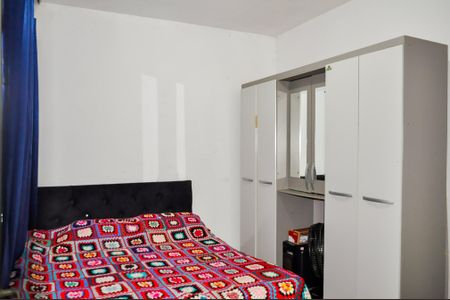 Casa à venda com 199m², 5 quartos e 4 vagas Casa à venda com 199m², 5 quartos e 4 vagasQuarto 4