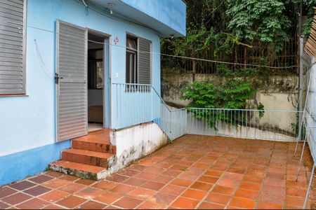 Casa à venda com 199m², 5 quartos e 4 vagas Casa à venda com 199m², 5 quartos e 4 vagasÁrea comum