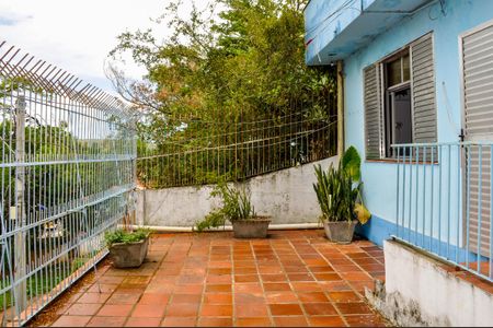 Casa à venda com 199m², 5 quartos e 4 vagas Casa à venda com 199m², 5 quartos e 4 vagasÁrea comum