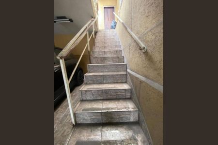 Casa à venda com 175m², 4 quartos e 2 vagas Casa à venda com 175m², 4 quartos e 2 vagasFoto 04