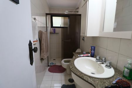 Apartamento para alugar com 130m², 4 quartos e 1 vaga Apartamento para alugar com 130m², 4 quartos e 1 vagaBanheiro Suíte