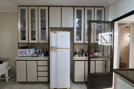 Apartamento para alugar com 130m², 4 quartos e 1 vaga Apartamento para alugar com 130m², 4 quartos e 1 vagaCozinha