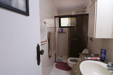 Apartamento para alugar com 130m², 4 quartos e 1 vaga Apartamento para alugar com 130m², 4 quartos e 1 vagaBanheiro Suíte