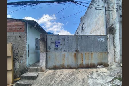 Casa à venda com 65m², 2 quartos e 1 vaga Casa à venda com 65m², 2 quartos e 1 vagaFachada